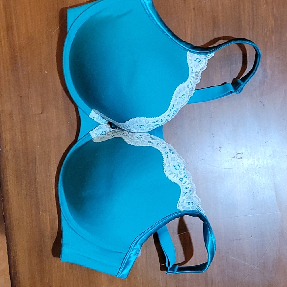 Fashionable Bra-  Never warn